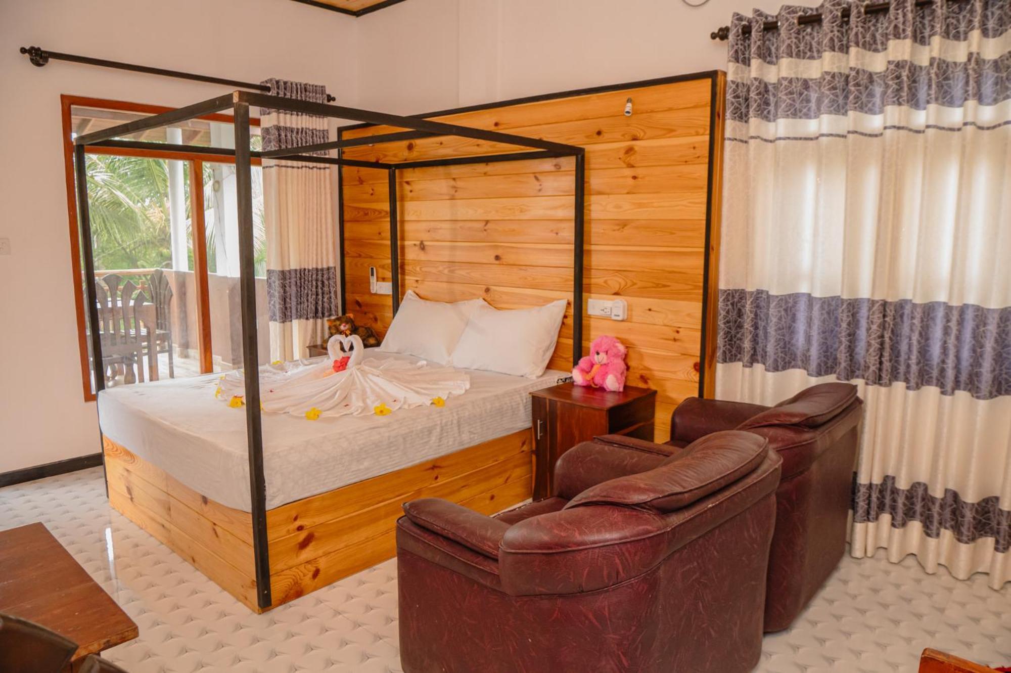 Rekawa Turtle Gate Hotel Tangalle Ngoại thất bức ảnh