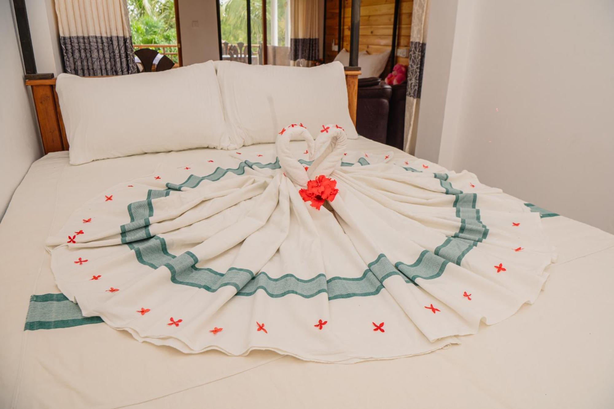Rekawa Turtle Gate Hotel Tangalle Ngoại thất bức ảnh