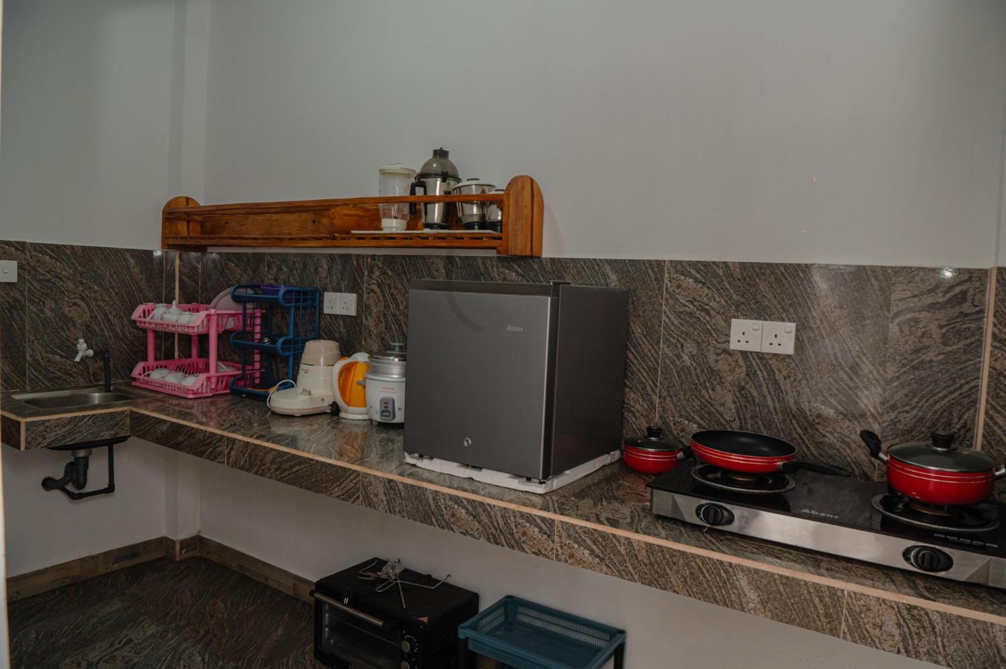 Rekawa Turtle Gate Hotel Tangalle Phòng bức ảnh